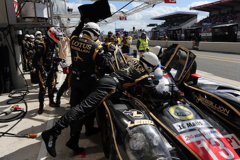 120617_24hLeMans_Finish_Rebellion_pitstop